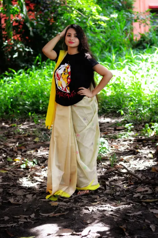 A weRbangali customer wearing a Bengali graphic tee