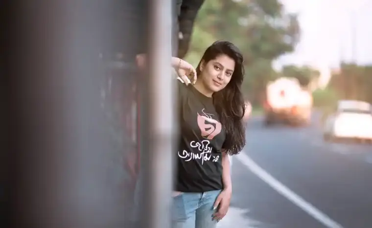 A weRbangali customer wearing a Bengali graphic tee — Fanbook photo 12