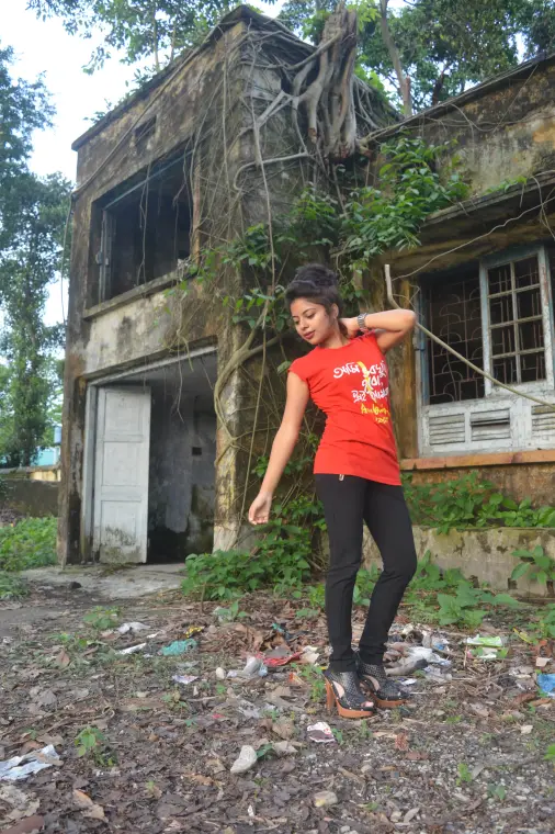 A weRbangali customer wearing a Bengali graphic tee — Fanbook photo 33